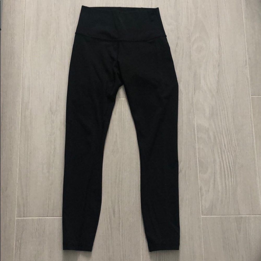 Lululemon wunder under leggings size 4